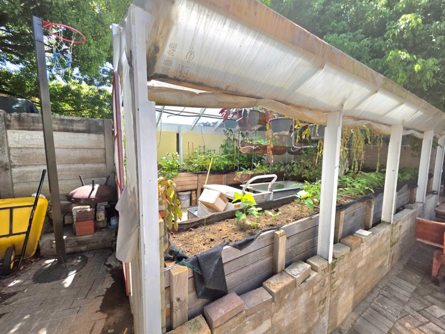 5 Bedroom Property for Sale in Morelig Free State